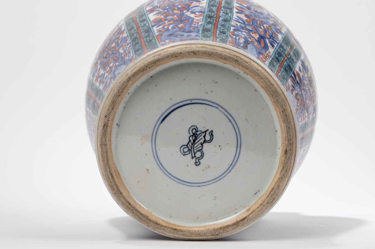 Potiche in porcellana Wucai, Cina, periodo Kangxi (1661-1722)