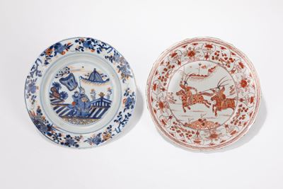 Cina, Periodo Kangxi (1661-1722), Due piatti in porcellana