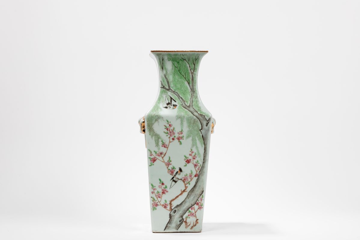 Vaso in porcellana, Cina, Repubblica di Cina (1912-1949)