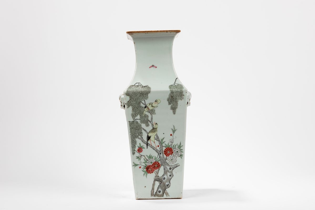 Vaso in porcellana, Cina, Repubblica di Cina (1912-1949)