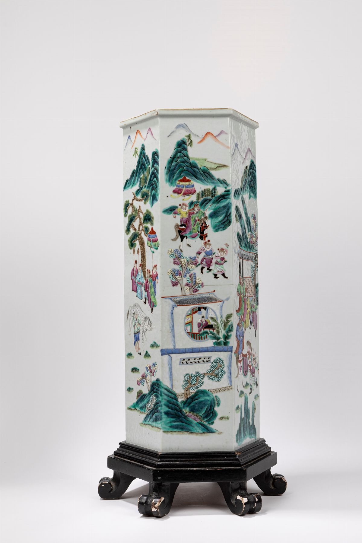 Vaso in porcellana Famiglia Rosa, Cina, dinastia Qing, fine XIX secolo