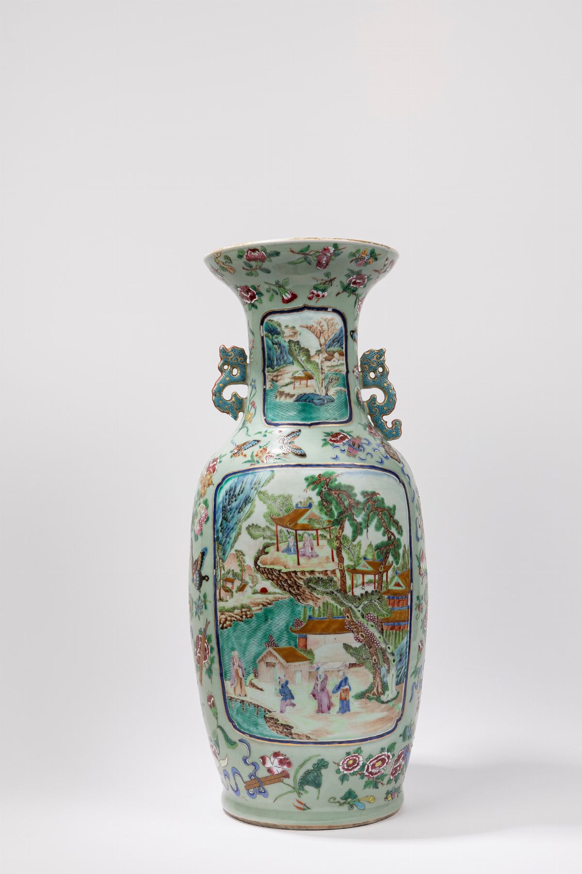 Vaso in porcellana, Cina, dinastia Qing, fine XIX secolo