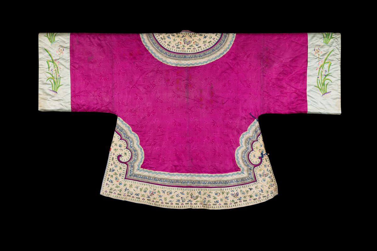 Vestito in seta, Cina, prima metà XX secolo