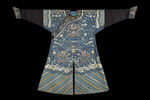 VESTITO IMPERIALE IN SETA KESI