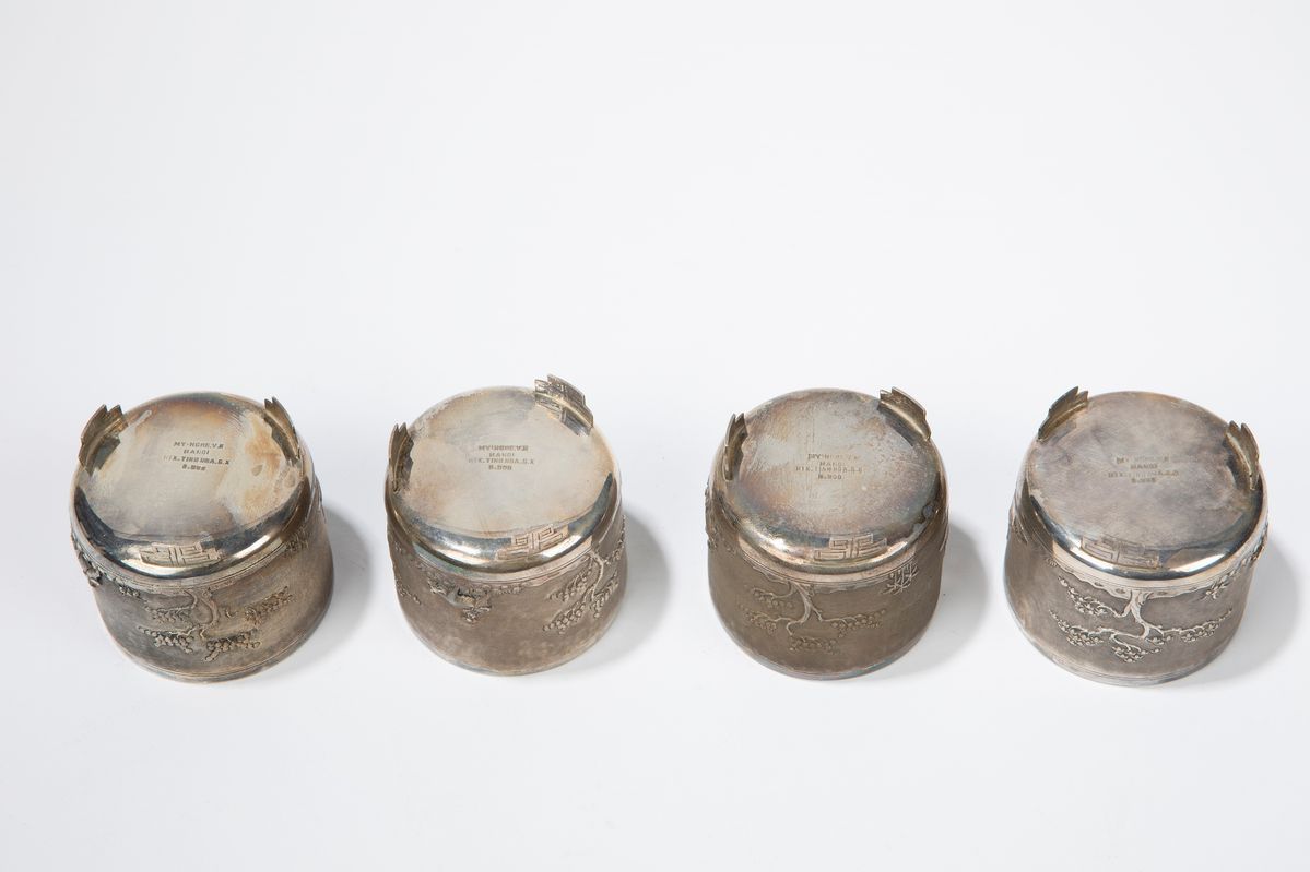 Portacandele e scatola in argento, Vietnam, inizio XX secolo