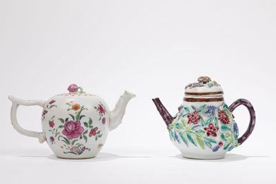 Porcellana, Due teiere a decorazione Famiglia Rosa, Cina, dinastia Qing, XVIII secolo