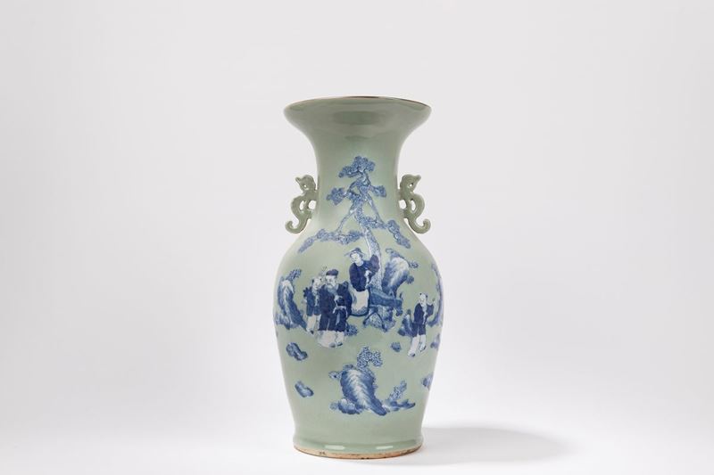 VASO IN PORCELLANA CELADON Cina, dinastia Qing, fine XIX secolo, Arte  Orientale / 东方艺术