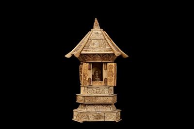 Okimono giapponesi in osso, barca del tesoro con i sette saggi della buona fortuna, periodo Meiji