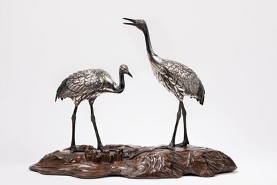 Hidenao, Okimono in bronzo argentato raffigurante una coppia di Gru della Manciuria