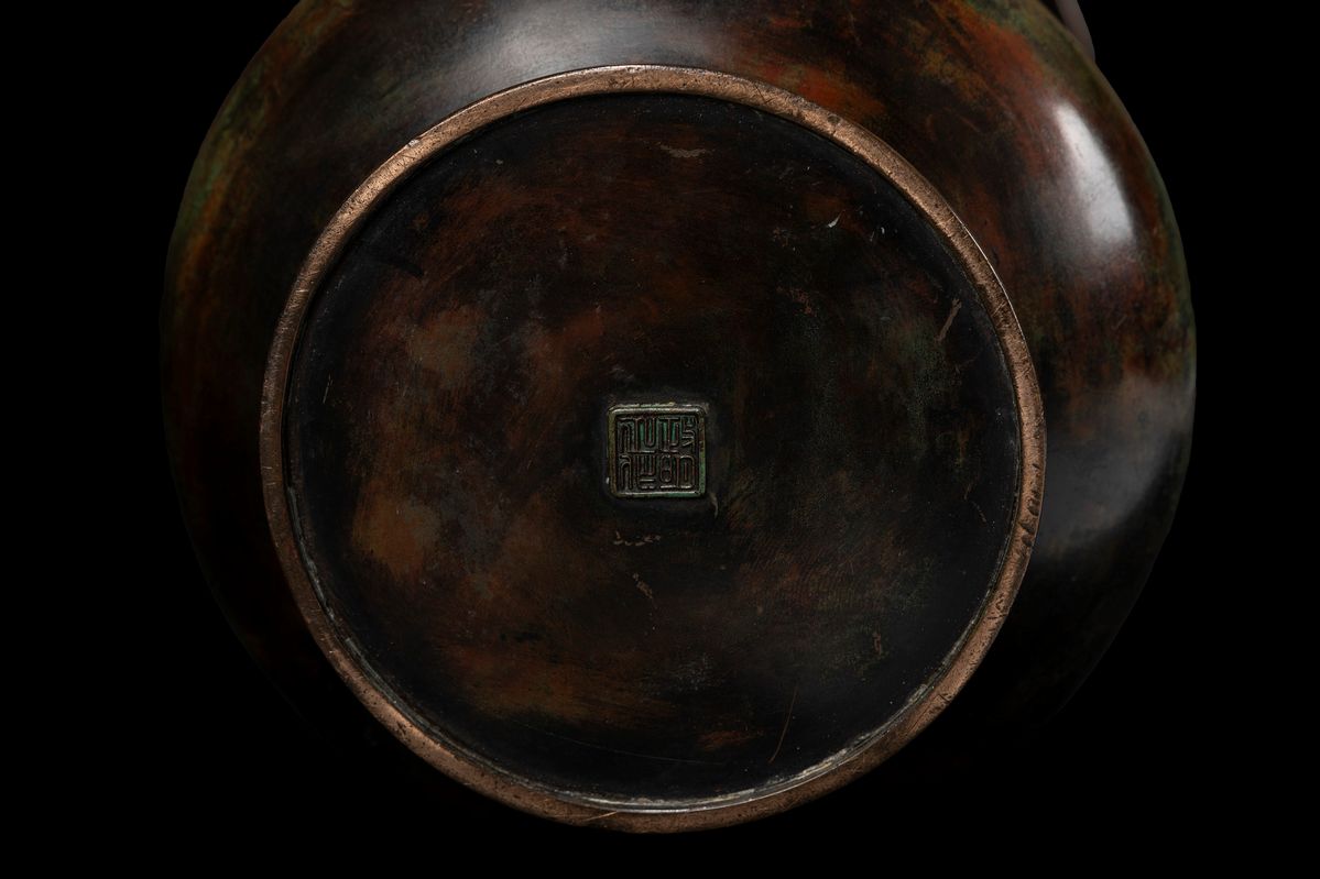 Vaso in bronzo patinato, Giappone, periodo Meiji