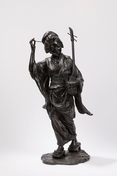 Genryūsai Seiya, Okimono in bronzo raffigurante una Geisha con shamisen