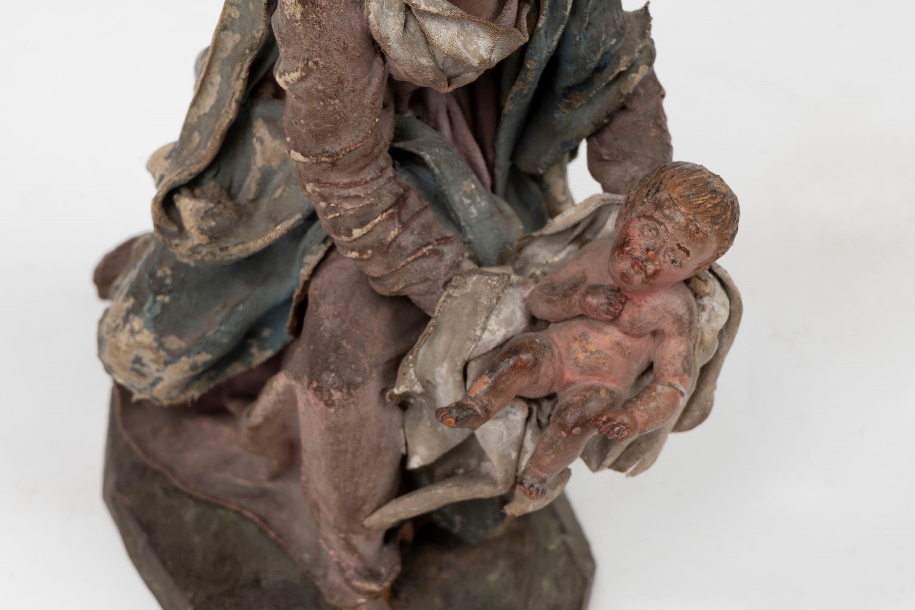 Figura da Presepe in Cartapesta, Tela e Legno di Tiglio Dipinto, Raffigurante Madonna Col Bambino...