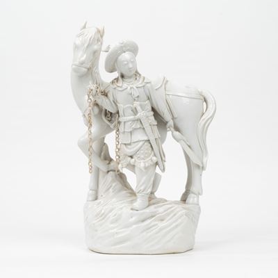 Scultura in Porcellana Blanc De Chine Raffigurante Cavallo con Cavaliere, Cina, Secoli XIX-XX