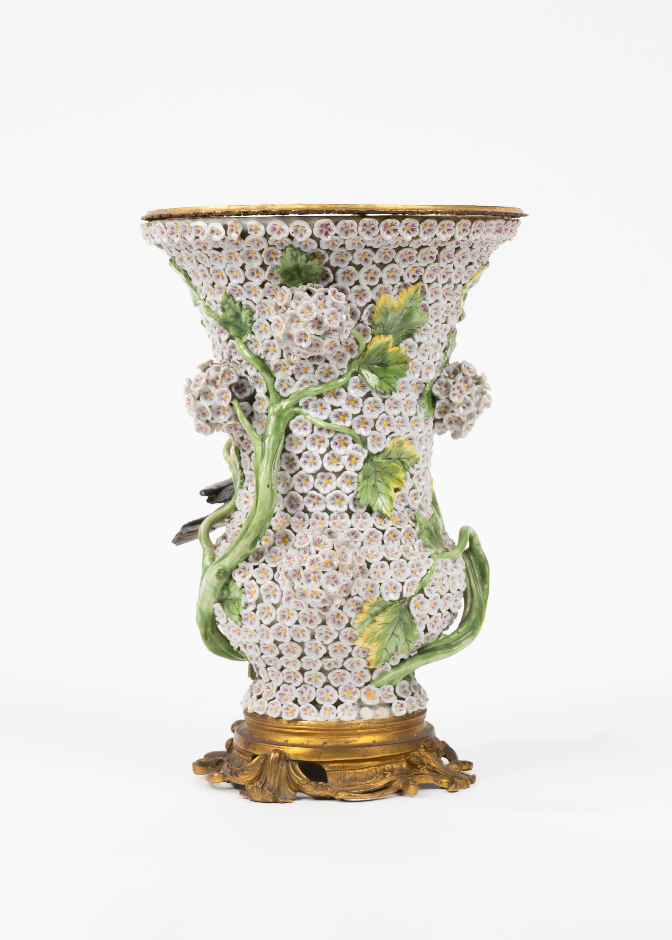 Vaso Schneeballen su Base in Bronzo Dorato, Manifattura Meissen, Secolo XIX