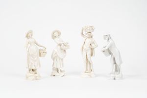 Quattro statuine in porcellana bianca raffiguranti venditori di frutta, Napoli, secolo XX