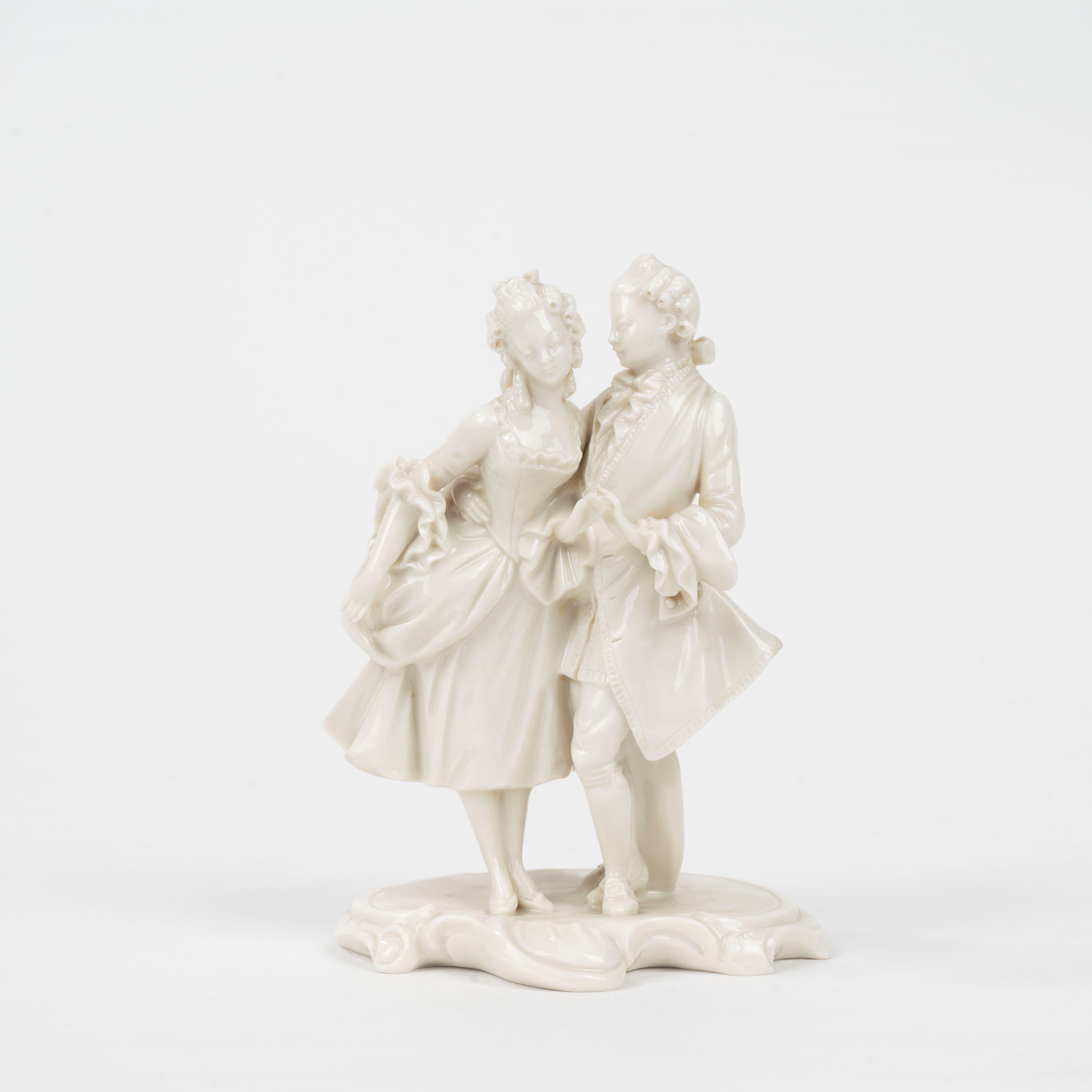 Lotto Composto da Sette Sculture in Porcellana Bianca, Secolo XX