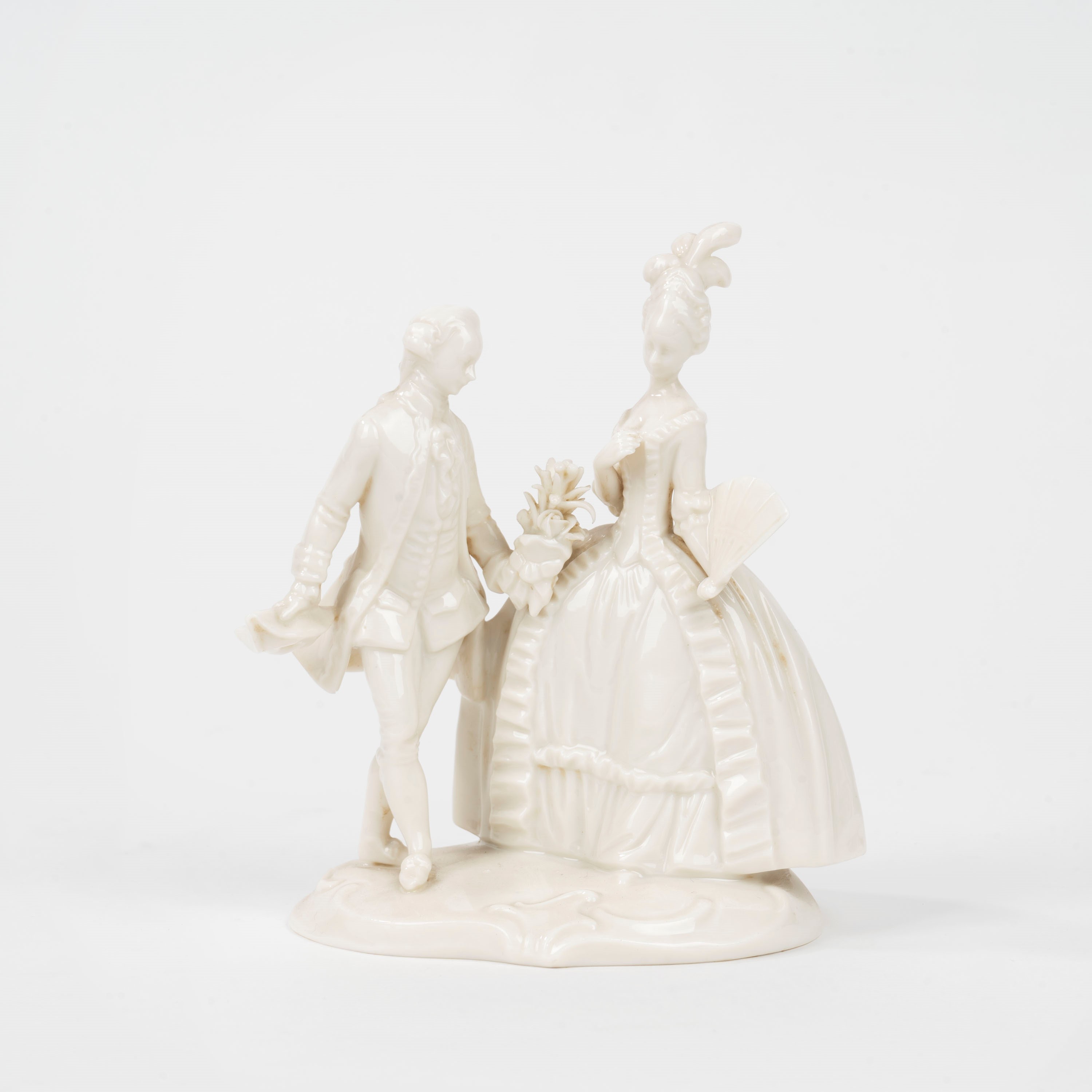 Lotto Composto da Sette Sculture in Porcellana Bianca, Secolo XX