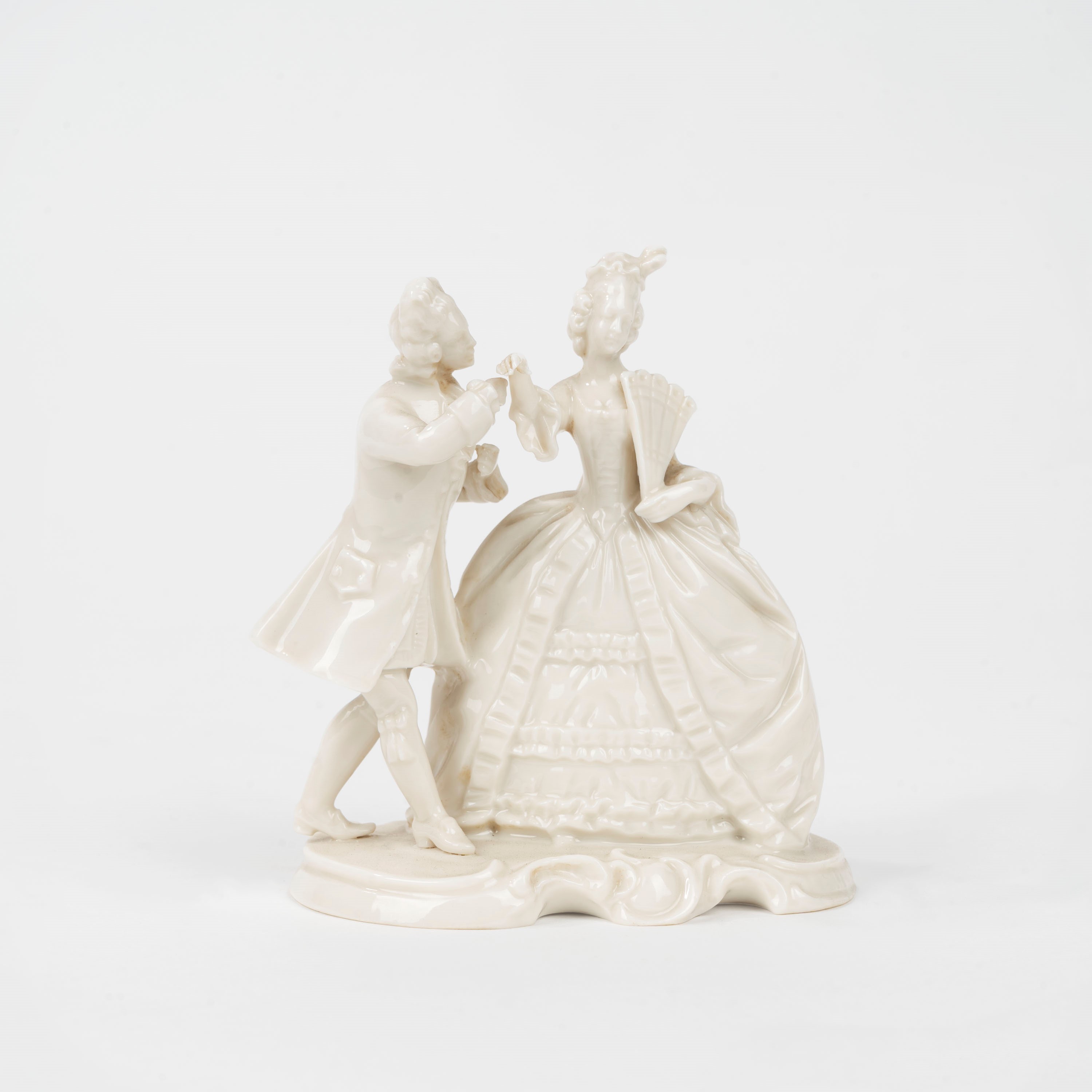 Lotto Composto da Sette Sculture in Porcellana Bianca, Secolo XX