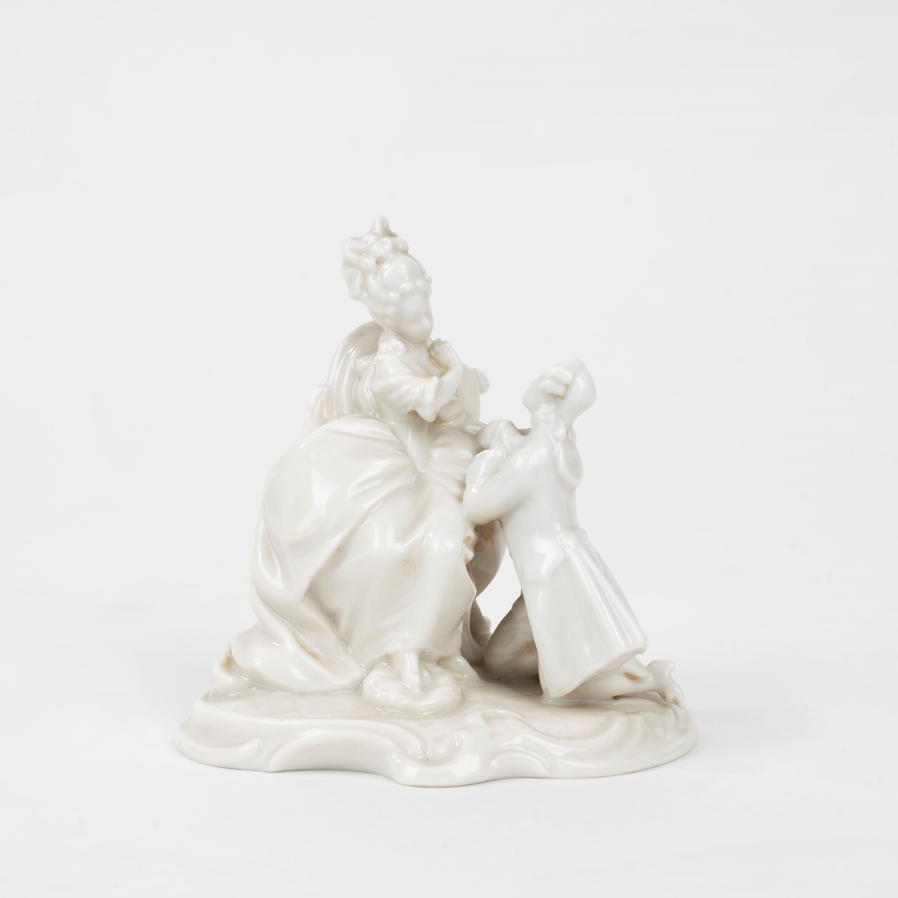 Lotto Composto da Sette Sculture in Porcellana Bianca, Secolo XX