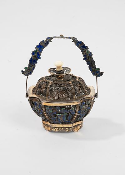 Cestino in Filigrana D'argento Dorato e Smalti, Cina Fine Secolo XIX - Inizi Secolo XX
