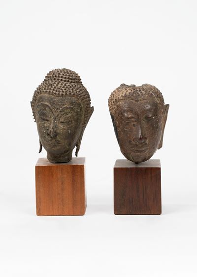 Due Antiche Testine in Bronzo Thai