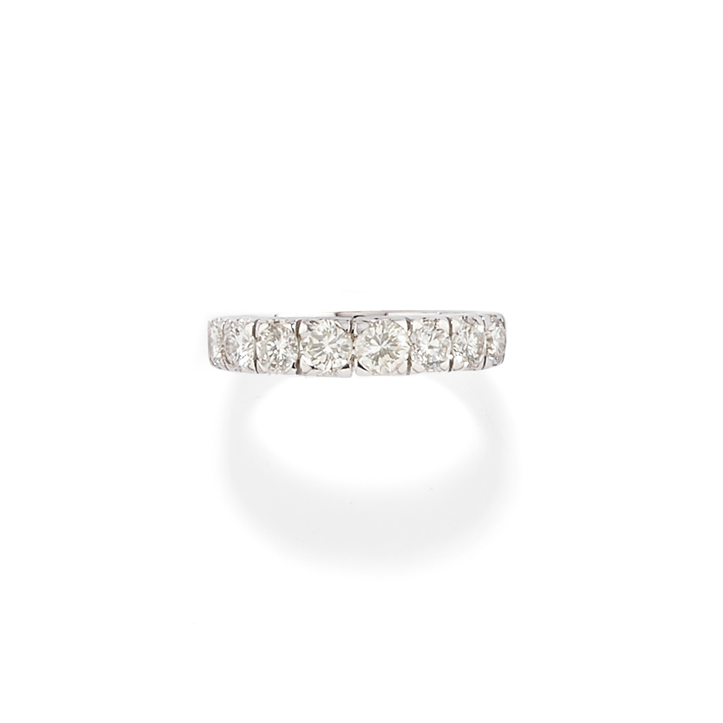 Due anelli in oro bianco 18k con diamanti, misura 12 e 18