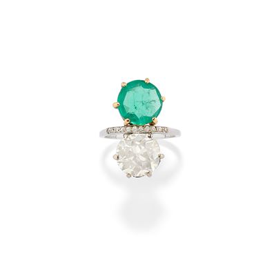 Importante Anello con Diamante e Smeraldo