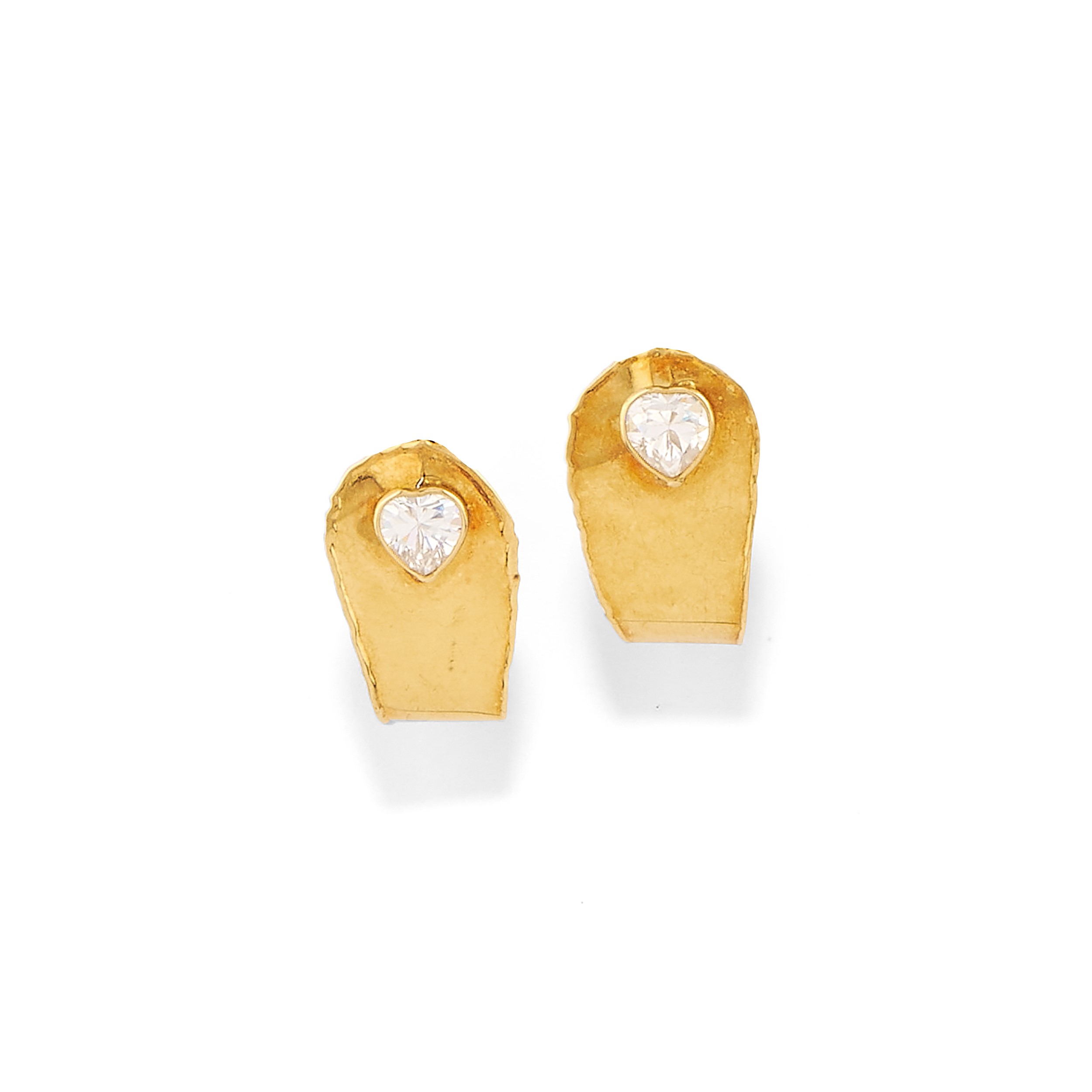 Set di gioielli in oro giallo 18k: tre anelli e due coppie di orecchini