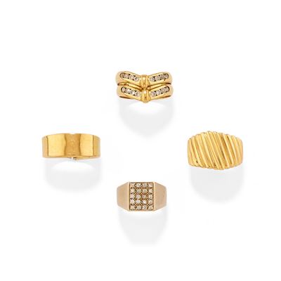 Quattro Anelli in Oro Bicolore 18k con Diamanti e Pietre Incolori