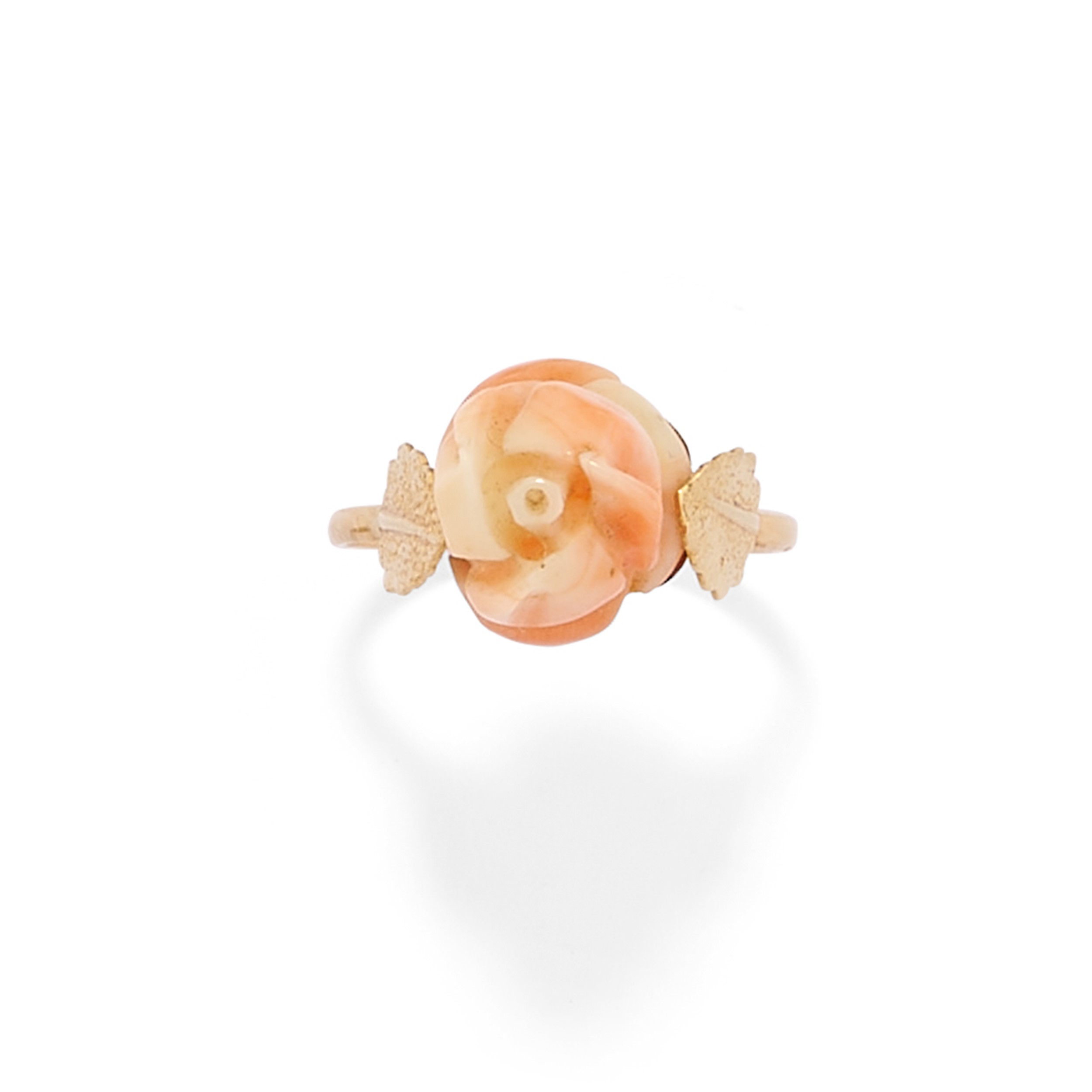 Otto anelli in oro giallo 18k e argento con corallo e pietre preziose