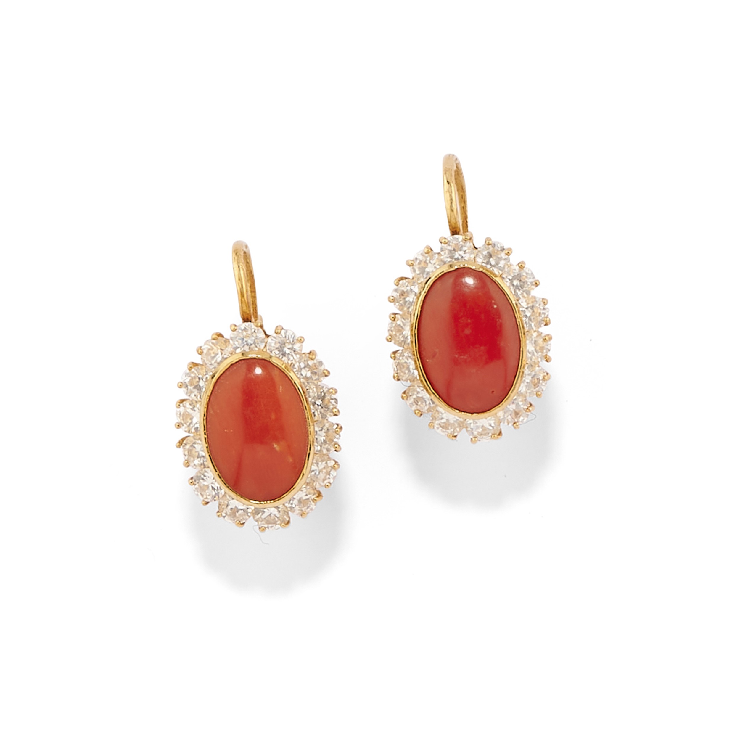 Collezione di gioielli in oro giallo 18k con corallo e pietre sintetiche