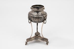 Vaso porta cero in argento a tripode, Napoli inizi secolo XIX