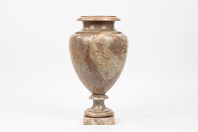 Vaso in Marmo, Secolo XX