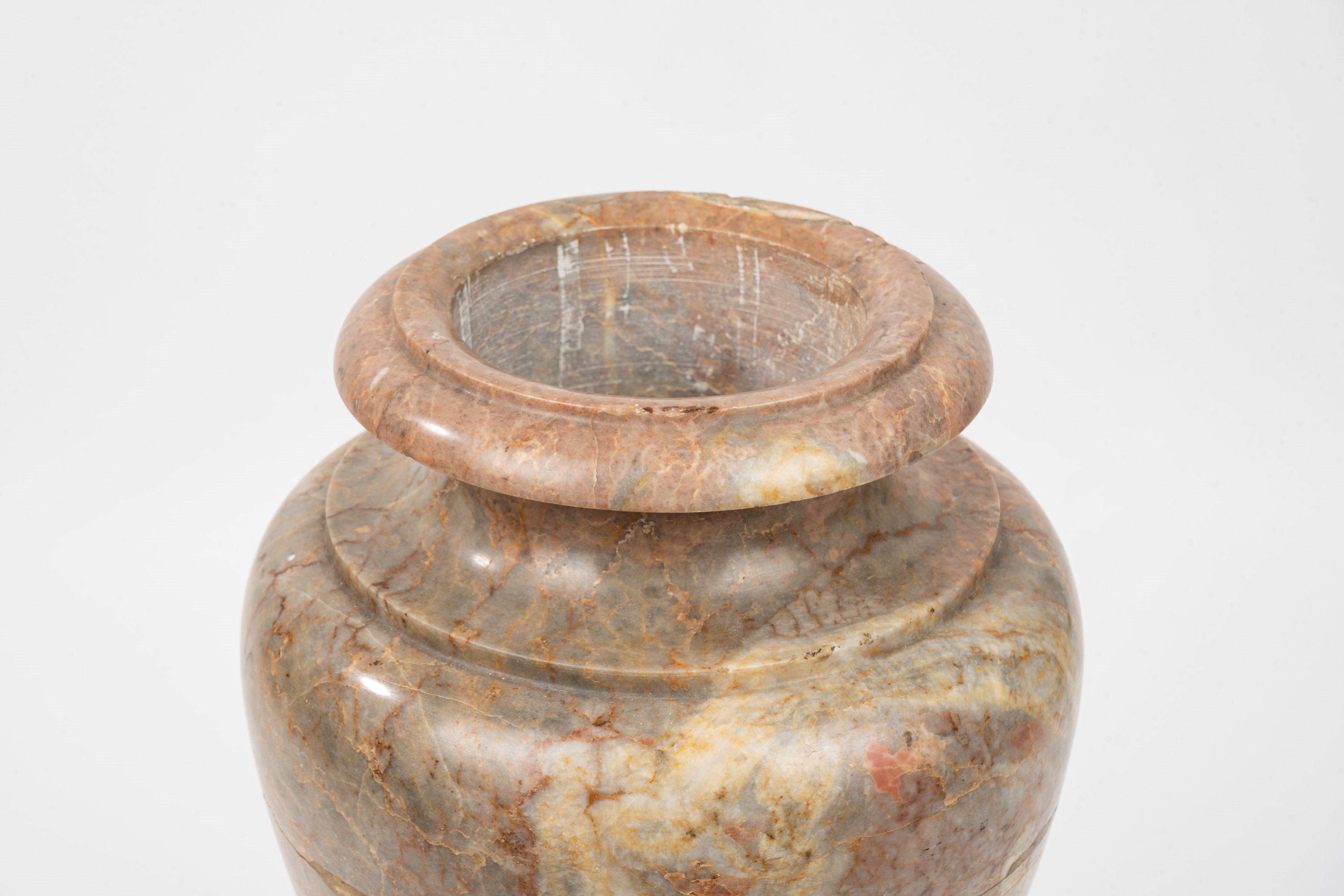 Vaso in Marmo, Secolo XX