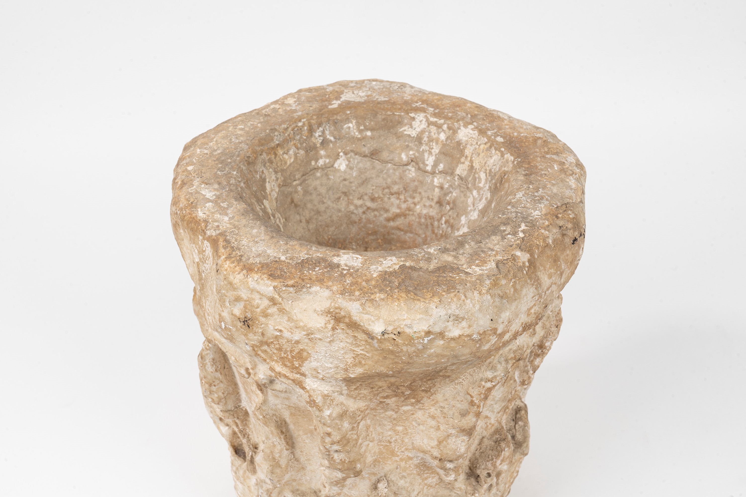Antico Mortaio in Marmo