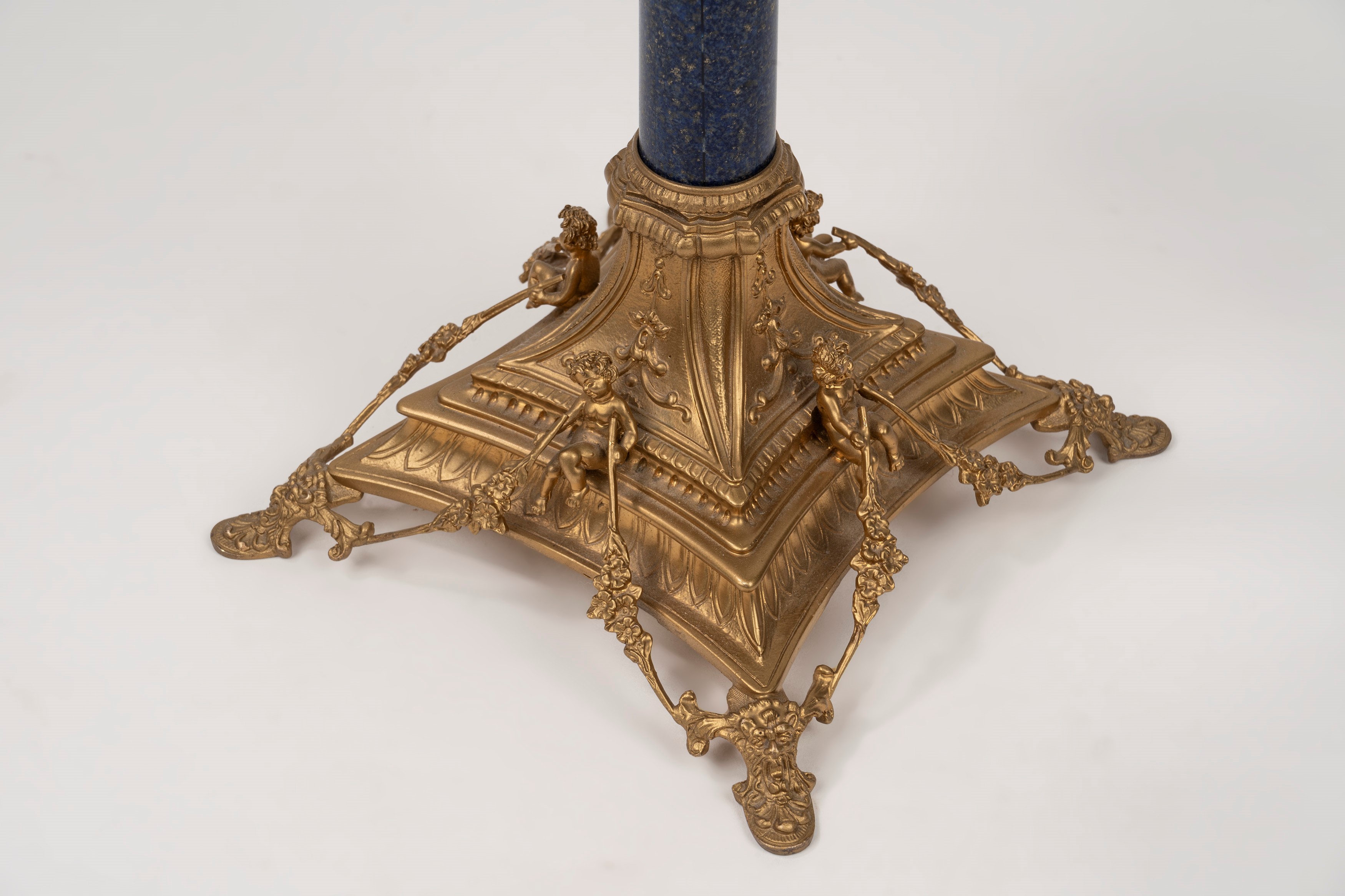 Coppia di Candelieri in Bronzo Dorato e Lapislazzuli, Secolo XX