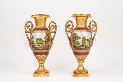 Coppia di Vasi in Porcellana Policroma e Oro, Secolo XIX