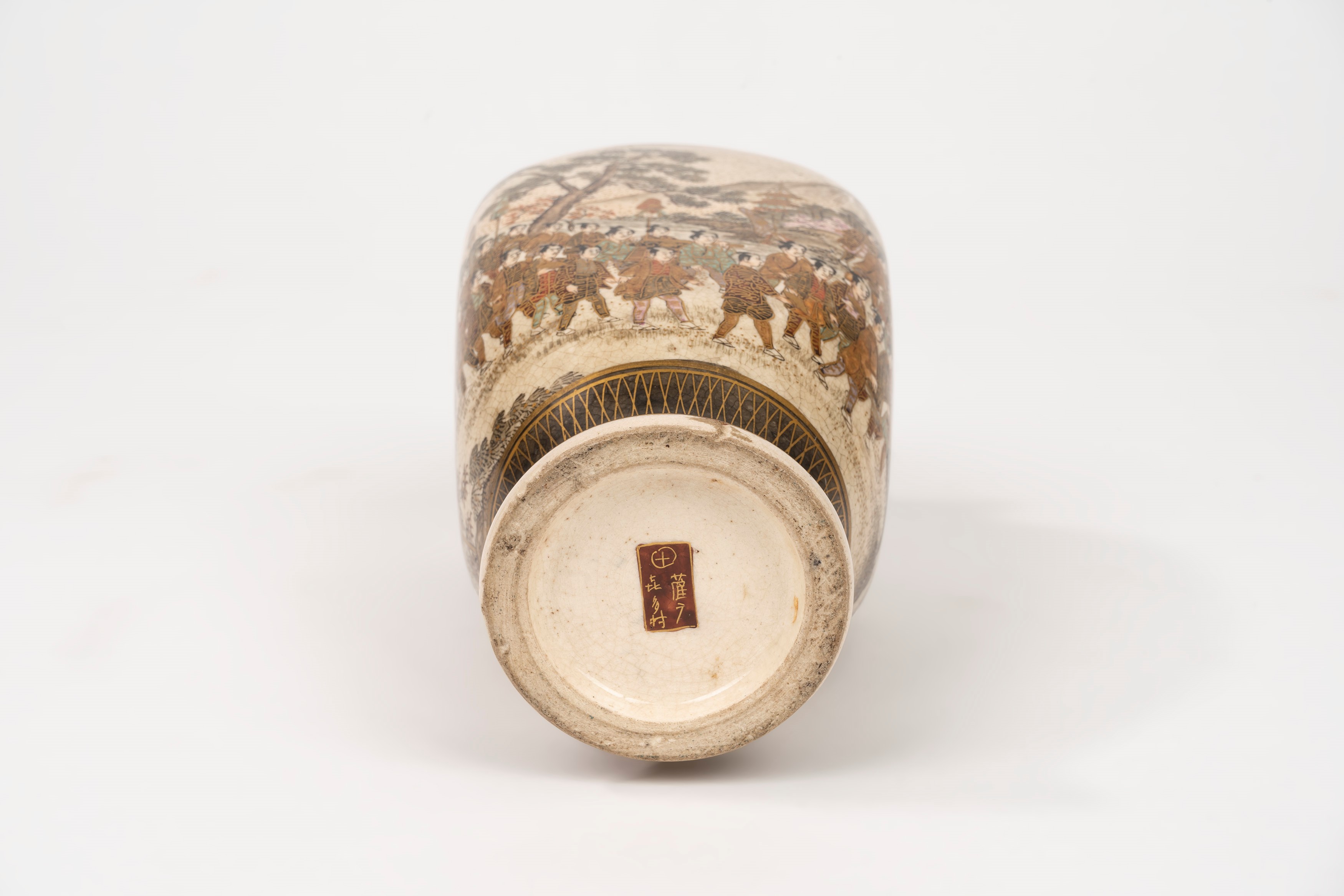 Vaso Satsuma in Porcellana Policroma e Oro, Giappone Periodo Meiji