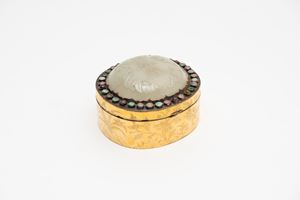  - Gilded copper box with jade lid, China, 19th century