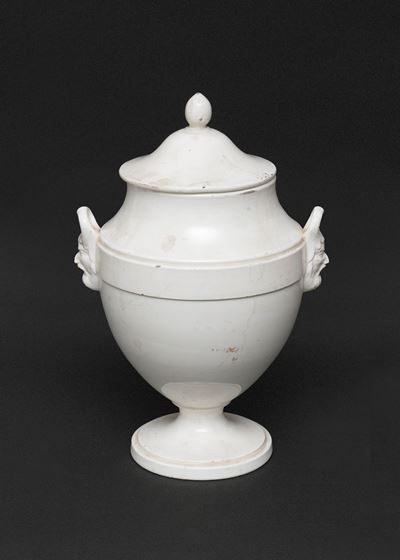 Vaso Biansato in Maiolica Bianca, Napoli Secolo XIX