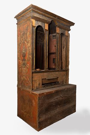 Organo a doppio corpo in legno laccato e dipinto a motivi ornamentali, Italia secolo XVIII