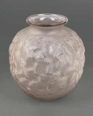 Vaso Charmilles in vetro smerigliato, modello 978, circa 1926