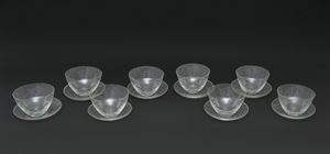 Servizio da macedonia in vetro inciso, composto da 8 ciotoline con piattino, secolo XX