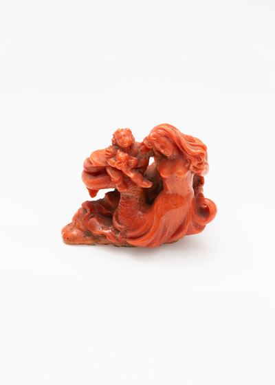 ☼ Piccola Scultura in Corallo Raffigurante Sirena e Amorino, Secolo XIX
