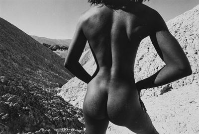 Nu À Zabriskie Point