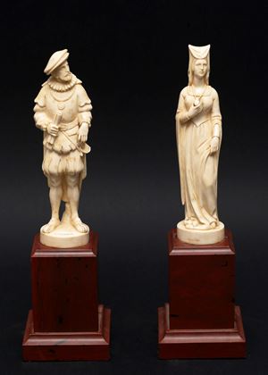☼ Pair of ivory sculptures depicting a nobleman and noblewoman in Renaissance clothing