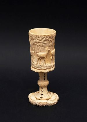 Scuola tedesca, secolo XIX - ☼ Ivory chalice