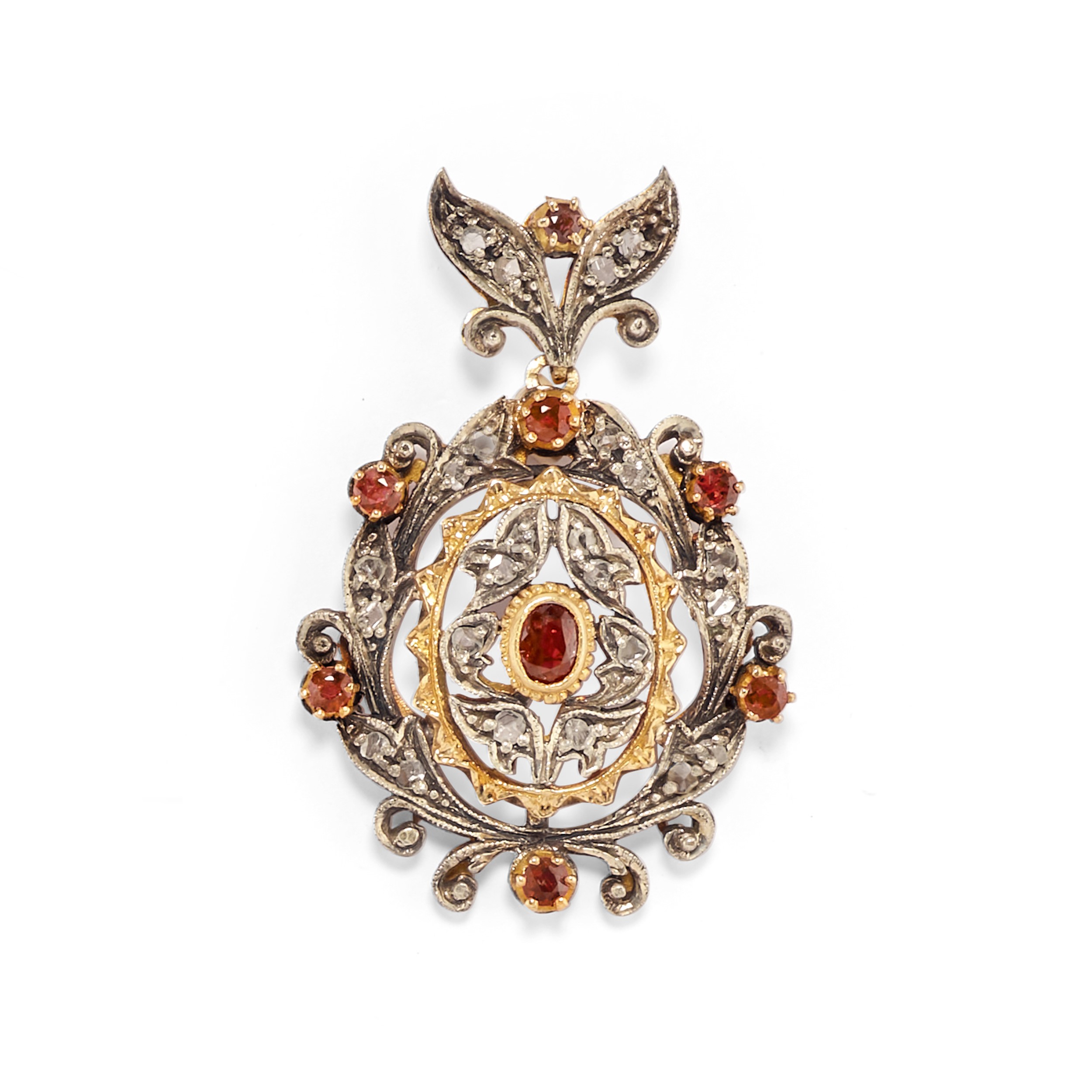 Pendente e anello con rubini e diamanti in argento e oro giallo 18k