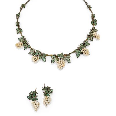 Demi parure in argento con smeraldi e perle d'imitazione