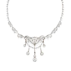  - Collana con diamanti